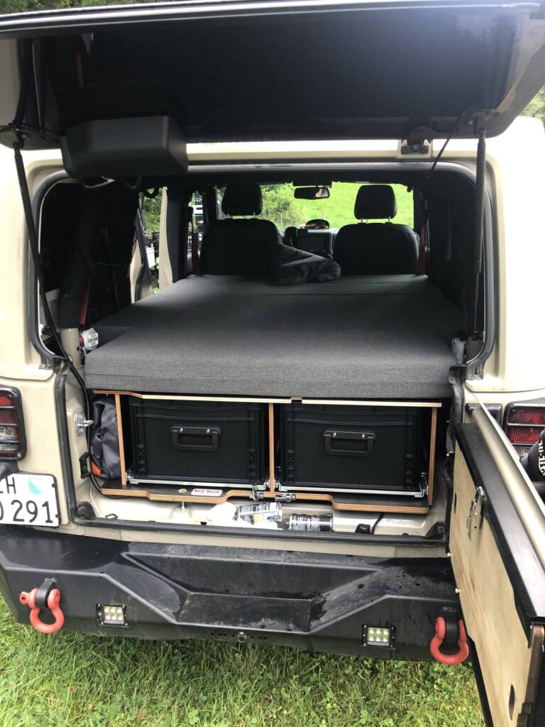Jeep-Klappmatratze